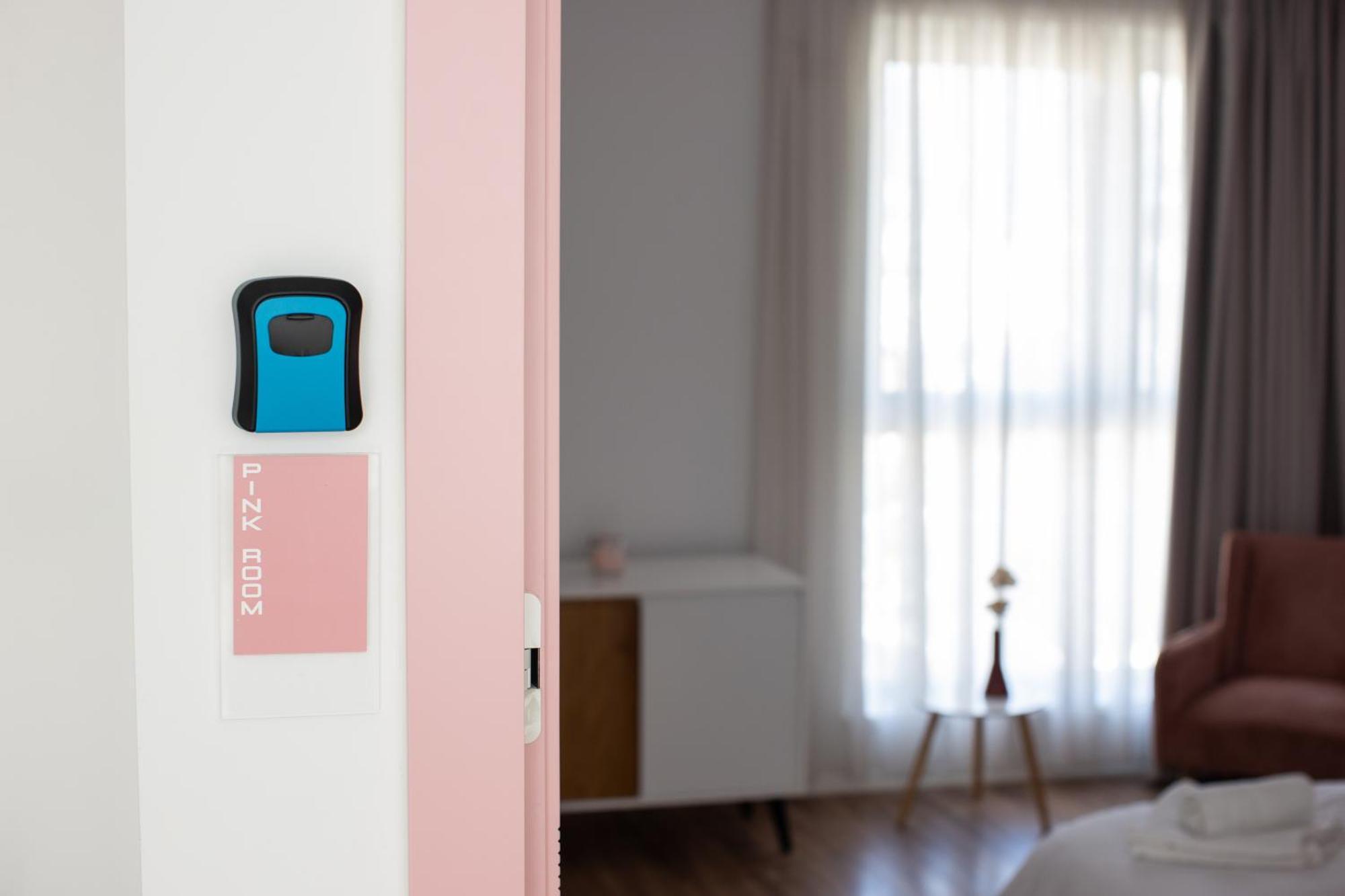 Ginger Home Tirana Bagian luar foto